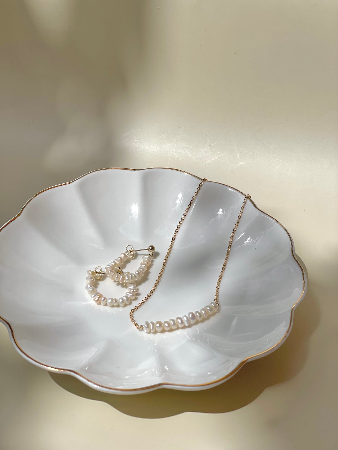 how do you clean pearl jewellery at home 