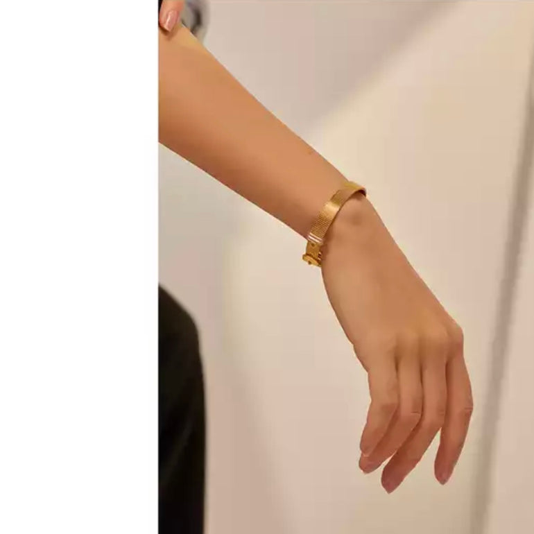 Minimalist adjustable bangle bracelet for small wrist women, featuring a chic and elegant design, lightweight and comfortable fit, and waterproof materials. Ideal for everyday wear or special occasions