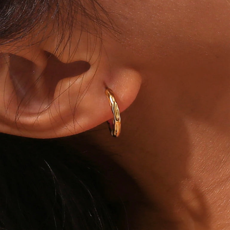 classic textured gold hoop earrings 2023