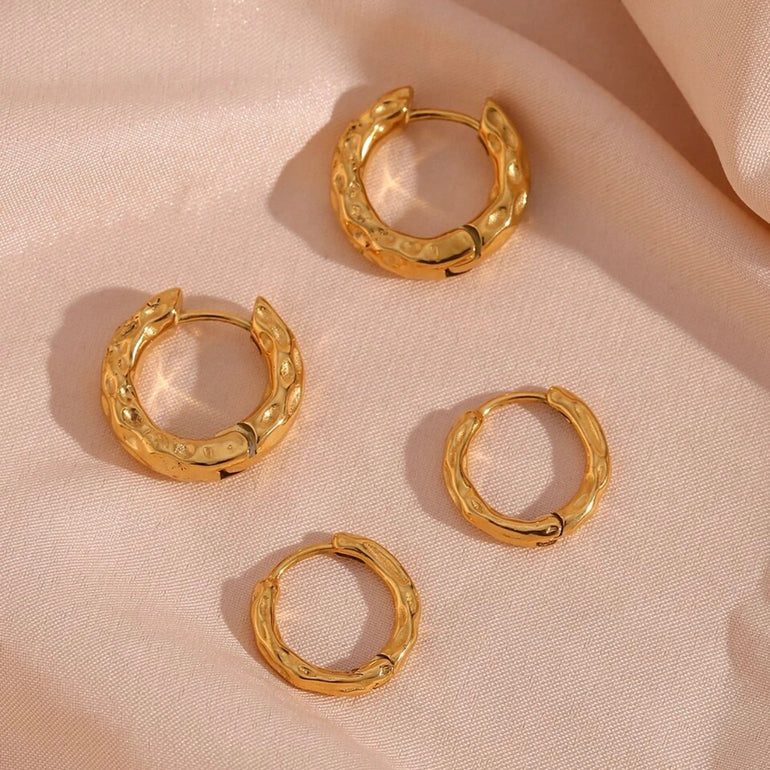 classic textured gold hoop earrings 2023