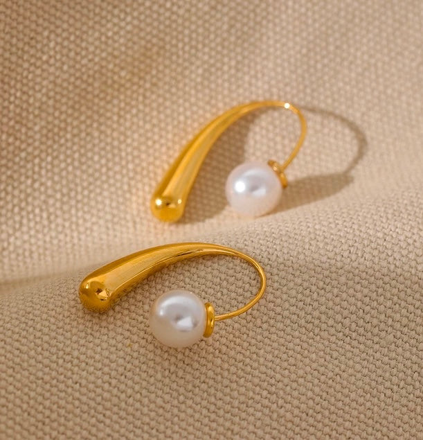 tiffany teardrop pearl earrings