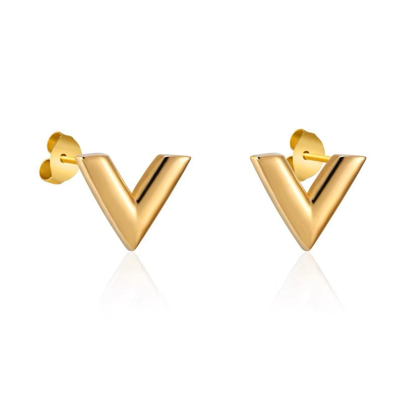 Gold V-shaped stud earrings for women and men in Australia. Waterproof and tarnish free.
