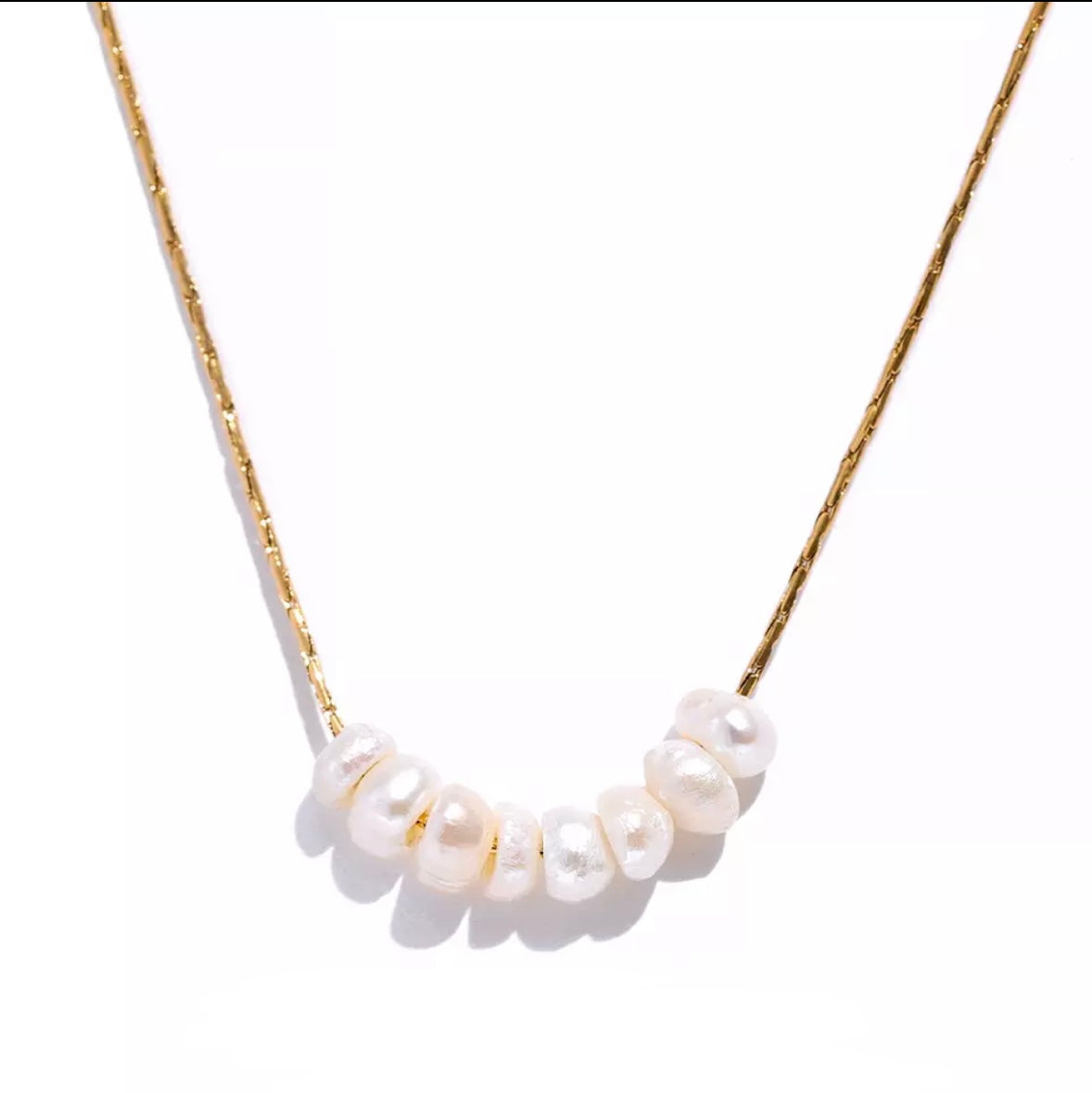 Stunning 18K gold dainty real pearl choker necklace for women in Australia