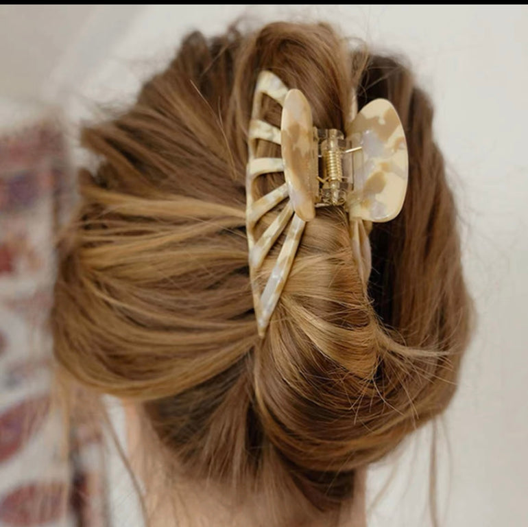 high quality hair claw clips for thick hair and thin hair for women in australia. 