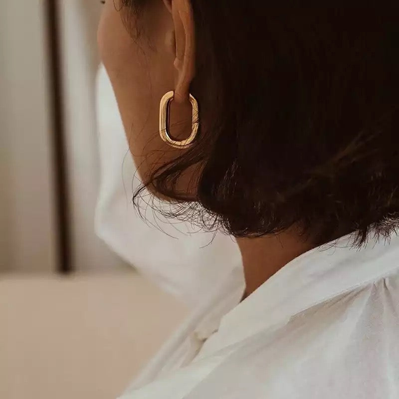 gold chunky earrings